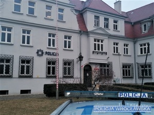 Zdjęcie ilustracyjne budynku Komisariatu Policji Wrocław-Psie Pole