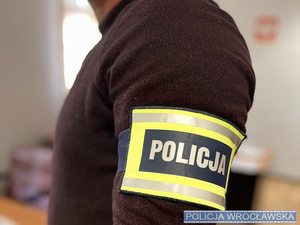 Policjanci pomogli mężczyźnie, który dostał ataku epilepsji
